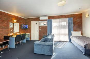 Hotel/motel Motel
